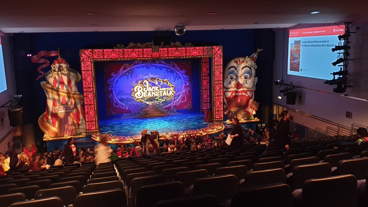 kerryb1004's tweet photo. @wyndham_academy It's panto time! Out for an exciting morning with Michagelo and Brian May class. #LTHpanto @lbroughtownhall https://t.co/KxknerIE1P