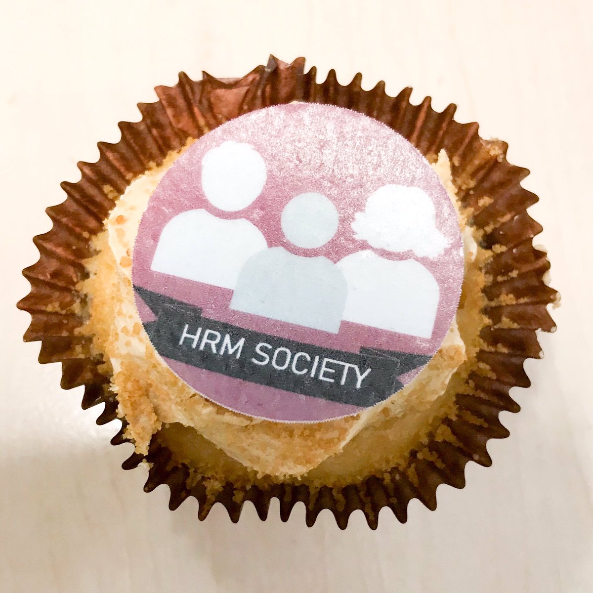 Thanks to the President of our new HRM Student Society for dropping by this morning with leftover cakes from the first Society event last night! Nom nom! Great job on making so many charity shoe boxes 👍