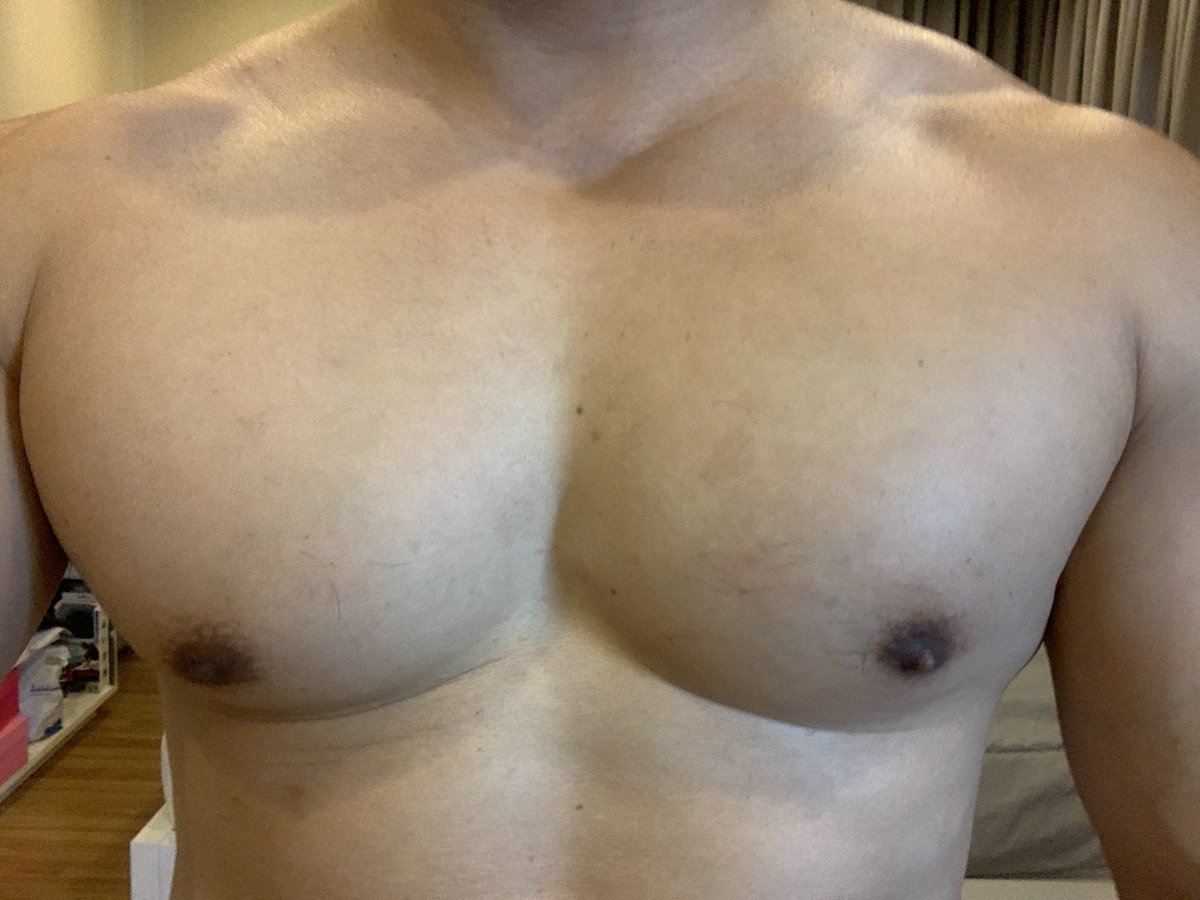 fitmuscleguy's tweet photo. จัด อกเบาๆ https://t.co/aOgHsbJuPR