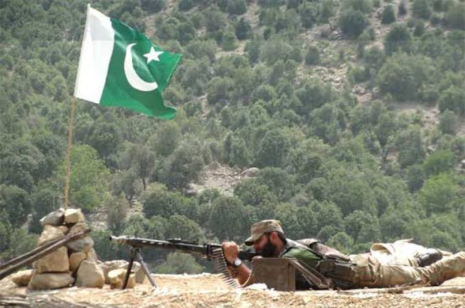 MajorSaab20's tweet photo. میں اعتزاز عالم پاکستانی ہونے کے ناطے سے
وعدہ کرتا ہوں کہ میں ہر جگہ،ہر وقت اور ہر محاذ پر اپنی پاک افواج اور گمنام ہیروز کا دفاع کرتا رہوں گا ۔۔ انشاء اللہ تعالی ۔۔
پاکستان میری پہچان ۔۔ پاک افواج میرا فخر
پاکستان ہمیشہ زندہ باد🇵🇰
#StopTargetingArmy https://t.co/kM69t4hMaS