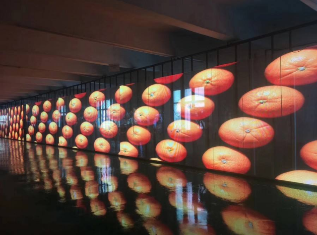 Lina10109028's tweet image. Transparent led display screen in different field, approaching Christmas, we have a big promotion about this item, high brightness and light weight. Please feel free to ask me. whatsapp:+86 13541818712 #Transparentleddisplay #LEDdisplayscreen #ledvideowall #ledtvscreen