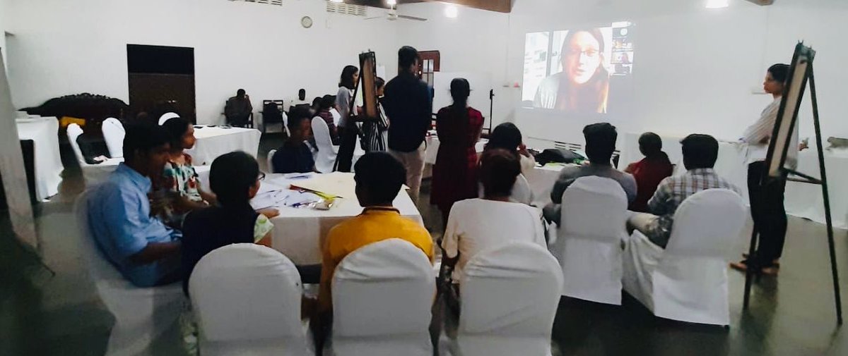 EducateLanka's tweet photo. @EducateLanka #GlobalCitizenshipSeminar2019 Day 2 in #Kandy 🇱🇰 #GCS19 #DesignThinking #GlobalCitizen #GlobalEducation #ThinkGloballyActLocally #FutureOfEducation #SEL #Theatre #Empowerment #Opportunities #FutureLeaders
#Yoga #Mindfulness #HumanRights #VirtualConnection 🌎🇺🇸 https://t.co/Yi77TEHRD9