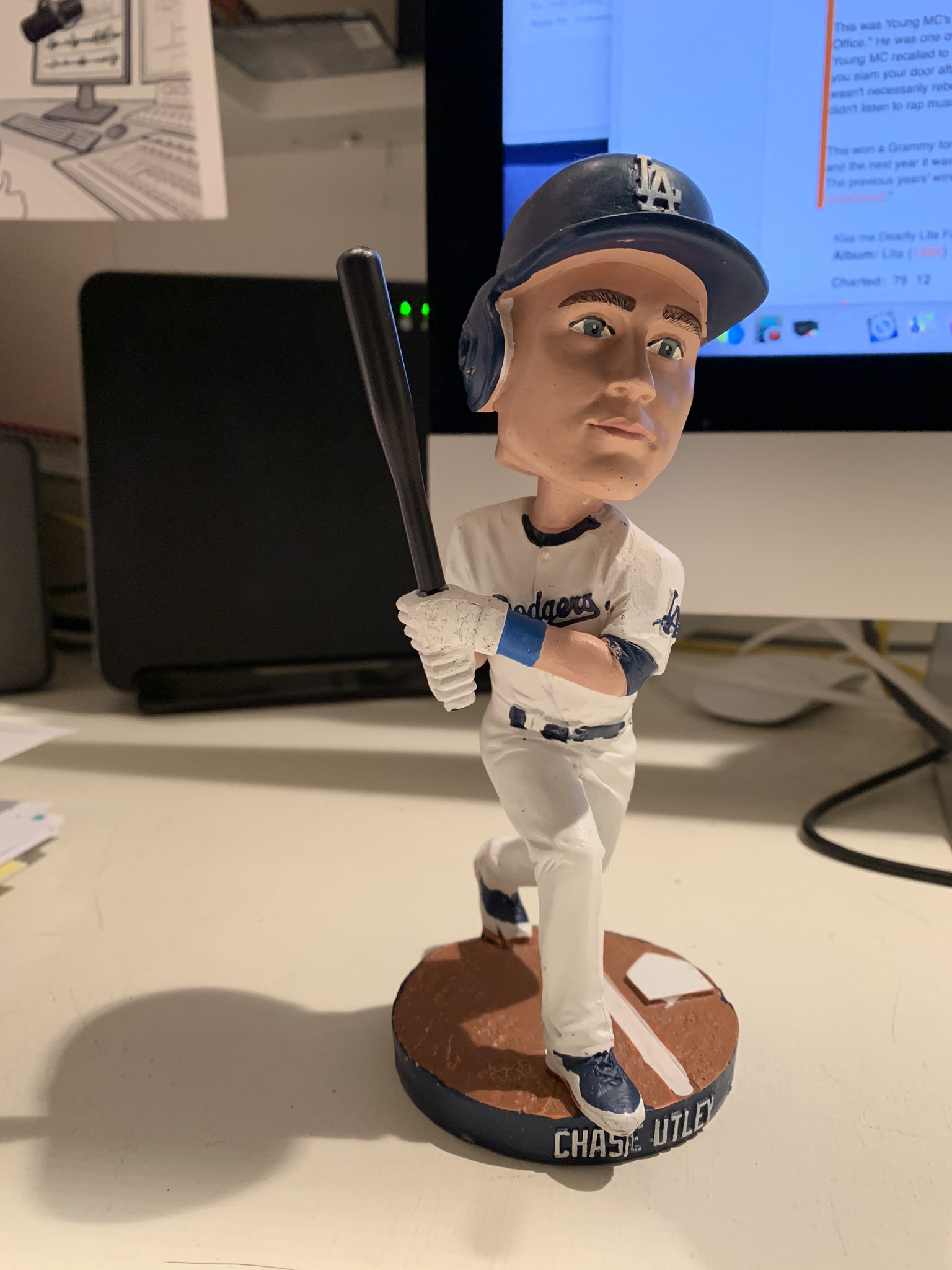  Happy birthday, Chase Utley! Thanks for keeping me company while I work! 