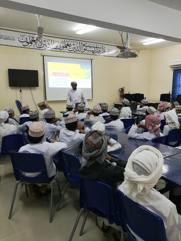 مدرسة رافع بن مالك (@rafaschool2012) on Twitter photo ضمن حصة النشاط التي نفذتها ادارة المدرسة<a href="/rafaschool2012/">مدرسة رافع بن مالك</a> ، قدم الاخصائي الاجتماعي أ.محمد الزيدي محاضرة بعنوان (بر الوالدين ) لطلاب الصف الخامس .
@Aldhahira_DGOFE
<a href="/YANQULNews/">أخبار ولاية ينقل</a>
<a href="/oyanqul/">علوم ولاية ينقل</a>
<a href="/falajsudairyeen/">فلج السديريين</a> ضمن حصة النشاط التي نفذتها ادارة المدرسة<a href="/rafaschool2012/">مدرسة رافع بن مالك</a> ، قدم الاخصائي الاجتماعي أ.محمد الزيدي محاضرة بعنوان (بر الوالدين ) لطلاب الصف الخامس .
@Aldhahira_DGOFE
<a href="/YANQULNews/">أخبار ولاية ينقل</a>
<a href="/oyanqul/">علوم ولاية ينقل</a>
<a href="/falajsudairyeen/">فلج السديريين</a>