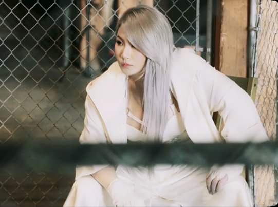 kindacel031586's tweet photo. I miss this fierce look .. 😎
@chaelinCL 
#InTheNameOfCLWeek3 https://t.co/7aUkRaEJgX