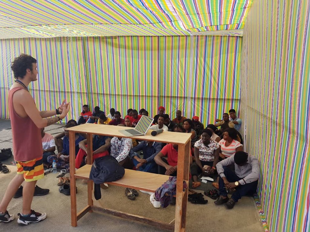 FatouThithi's tweet photo. [FORMATION]
Après ça, nos animateurs seront experts en animation des enfants.
Merci beaucoup Aux formateurs
#MagicPark2019 https://t.co/xgSMBFh7Gz
