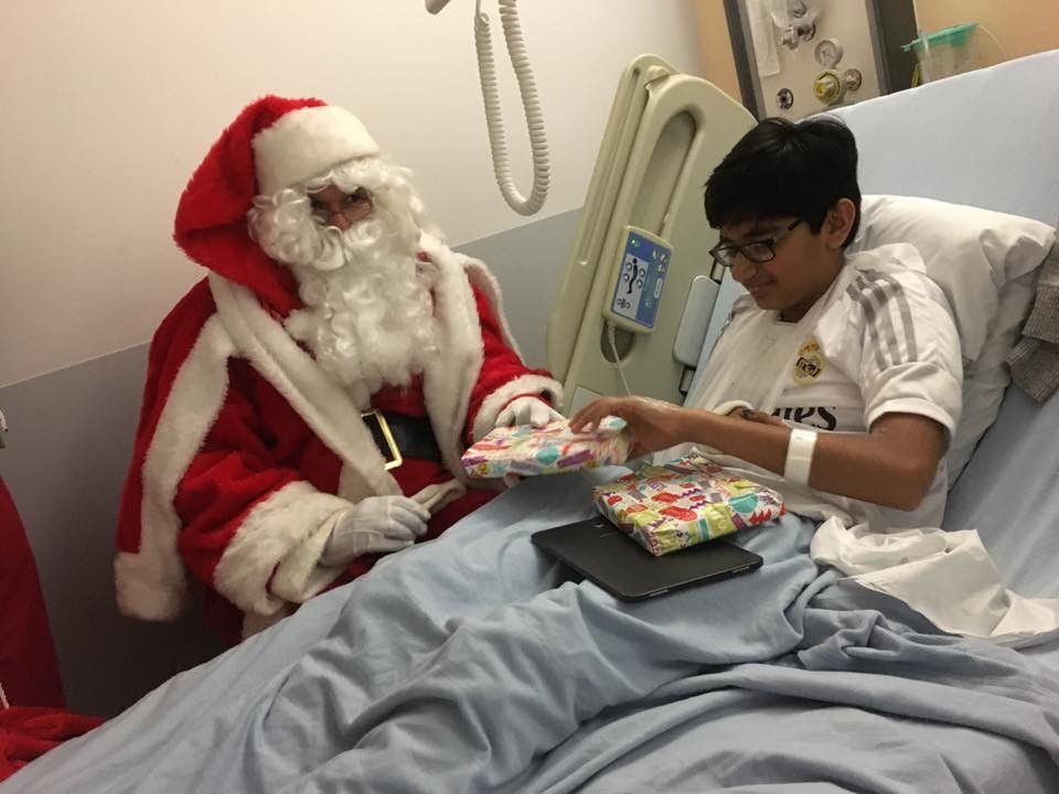 SuperJCharity's tweet photo. Keep your eye's peeled tomorrow (19th)  as #SuperJoshSanta and his little helpers will be out &amp; about delivering presents to poorly children at local hospitals! If you are lucky enough you may spot them! @rehabforindep @EducationEssen1 #Christmas2019 #giveback #spotsanta https://t.co/eTR1mKm7At