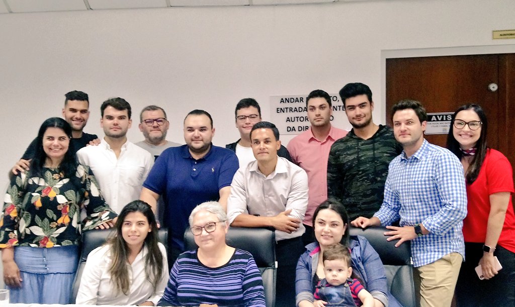 As benignidades do Senhor cantarei perpetuamente; com a minha boca manifestarei a tua fidelidade de geração em geração.
Salmos 89:1 ARC