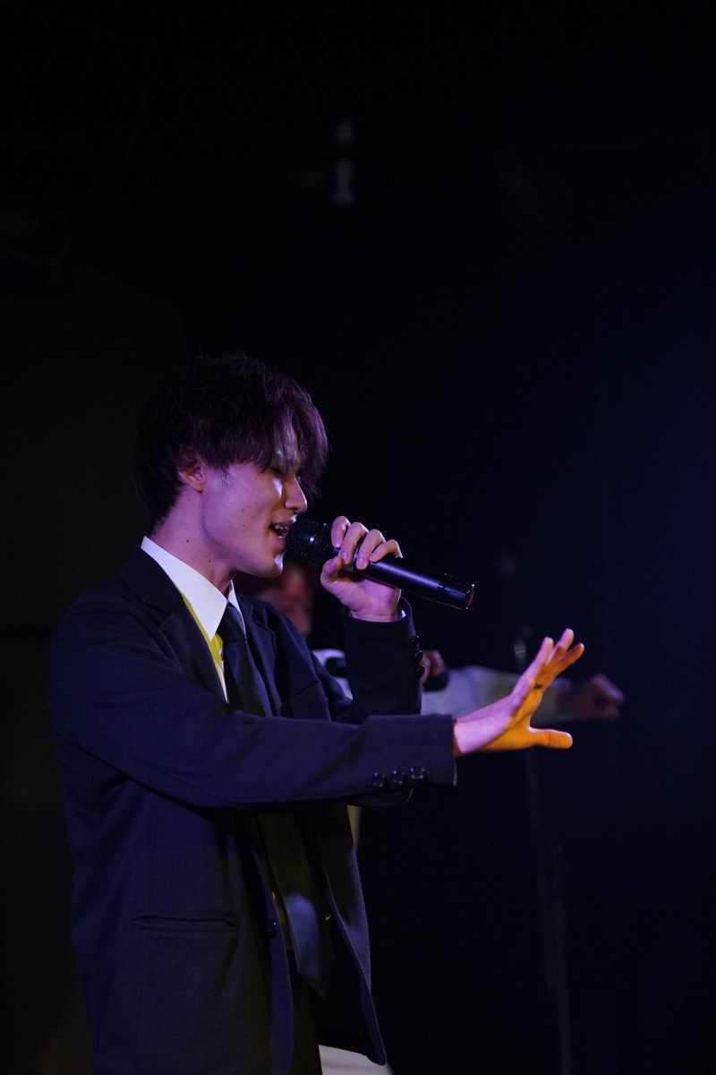 livechambers075's tweet photo. break 9さん🎤
オープニングにふさわしい
京都のアーティスト様
スタートから盛り上がりました‼️
ありがとうございました🙇‍♀️ https://t.co/gJjBO8AHaO