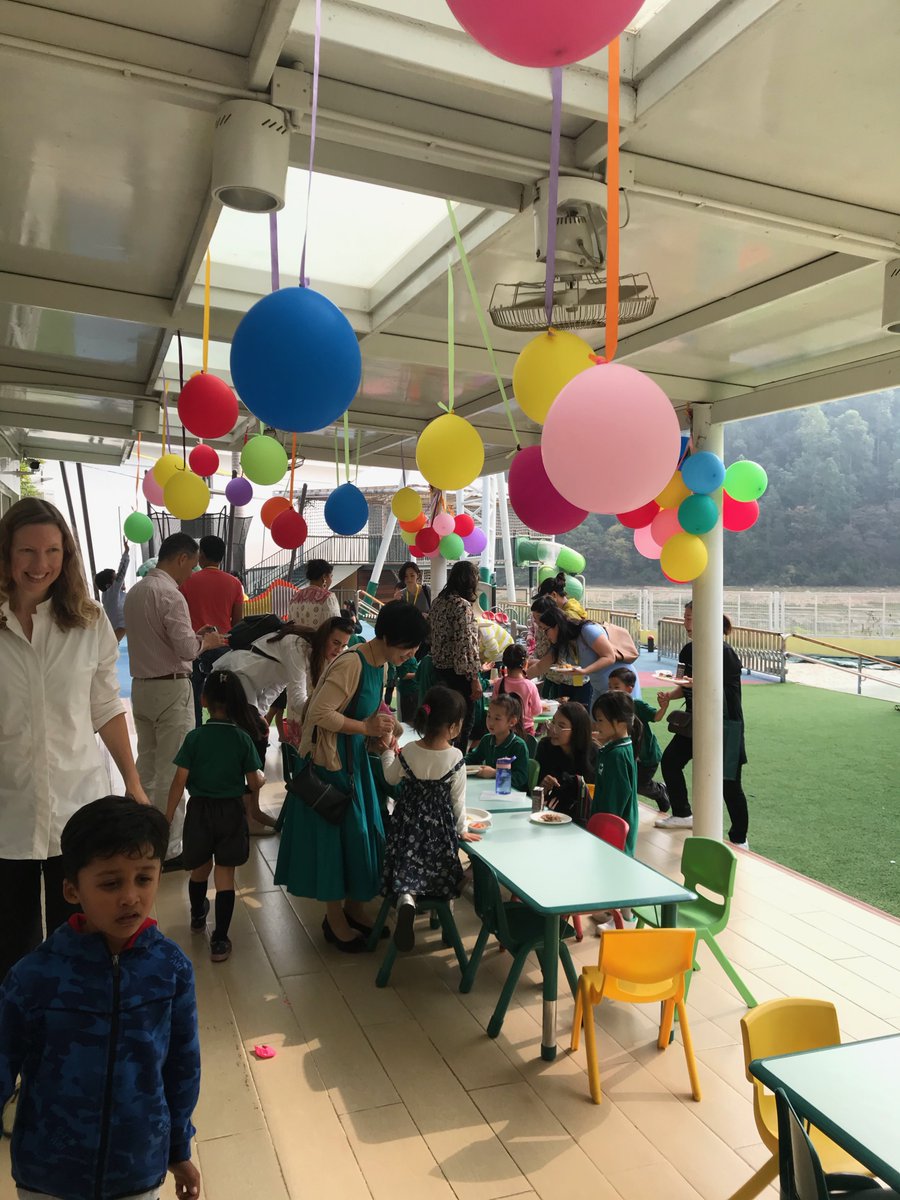 TidmarshEmma's tweet photo. What a wonderful learning celebration for the children of K2 at UISG today! #UISG #IBPYP #funatschool #earlychildhoodeducation https://t.co/mJzLsoxcTD
