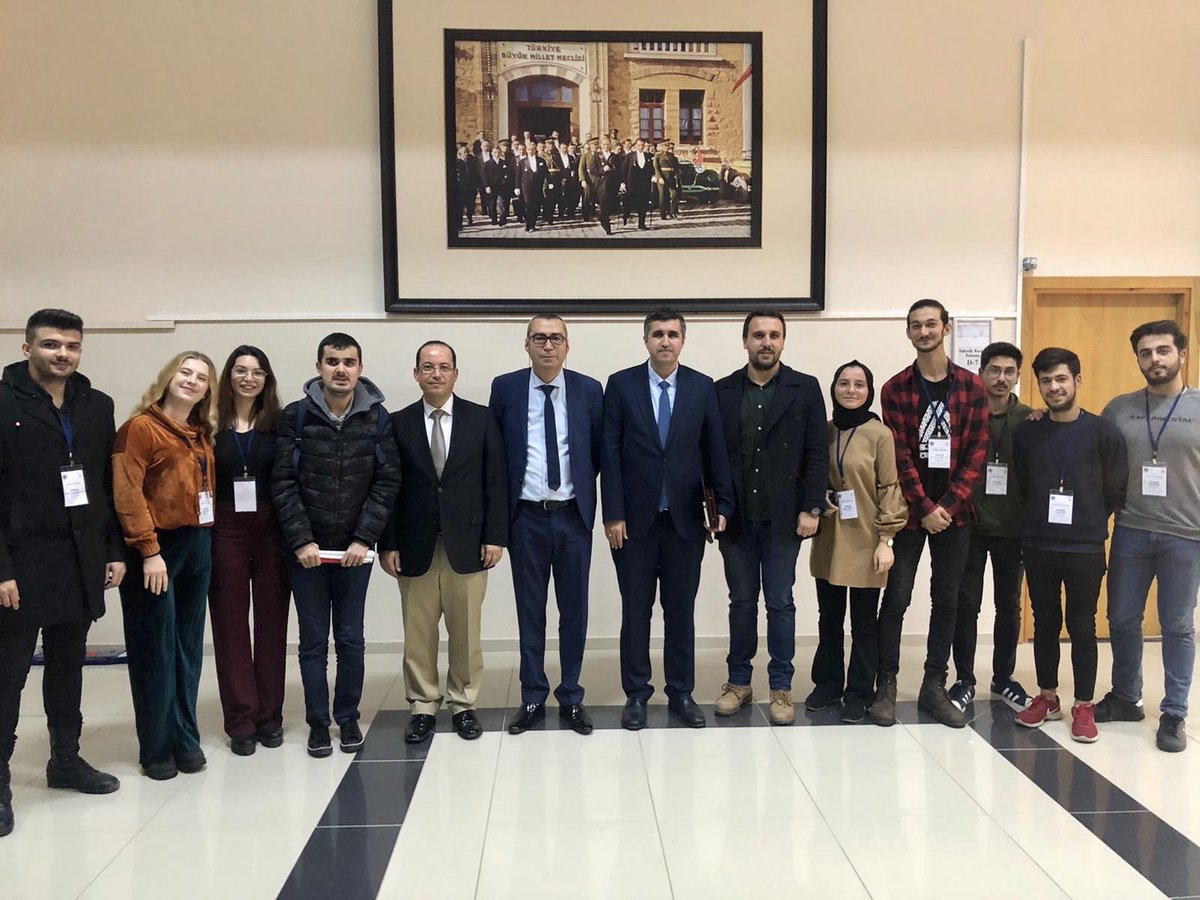 nkuikttpl's tweet photo. Muhasebe ve Mali Müşavirlikte Kariyer adlı etkinliğimizden görseller. Bizden desteğini esirgemeyen İşletme ve ÇEKO topluluklarına, değerli bilgilerini ve vakitlerini bizimle paylaşan konuşmacılarımıza, hocalarımıza ve tabiki katılım sağlayan bütün arkadaşlarımıza teşekkür ederiz. https://t.co/RdX8JNh9i8