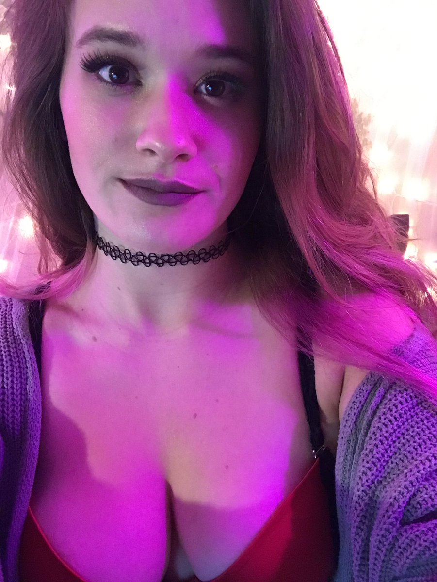 IvyBlossomxx's tweet photo. Getting online now with @kittyxxkai on @MyFreeCams, cum join us for a late show! #nsfw #itscoldaf @StageXGirls @MFCpromotion https://t.co/LSA46M5P0i