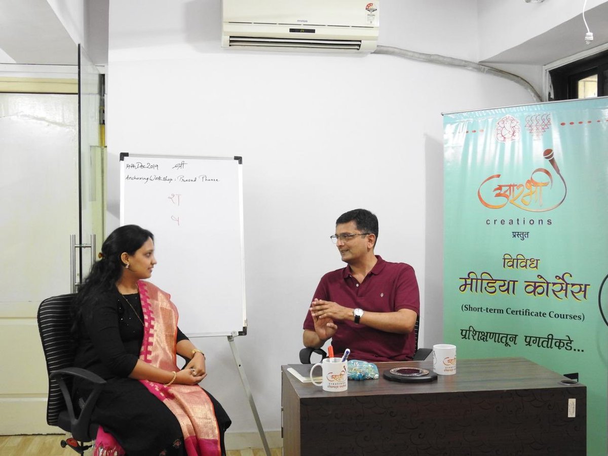 ArabhiCreations's tweet photo. Thank you Prasad Phanse Sir for conducting a wonderful interactive session with all of us about dubbing and voice over. 
#arabhicreations #anchoringworkshop https://t.co/6vH1Jm3hCs