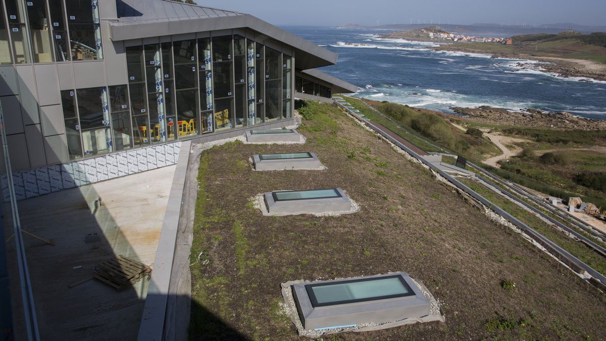 terratlantica's tweet photo. 🏨 Así será o #Parador de #Louro, que abirá as súas portas en marzo de 2020
🔑 Esta semana tivo lugar o traspaso entre @Turespana_ e @paradores 
🖱️ https://t.co/Ks20ZuYCRJ 
.
#CostaDaMorte #TerrAtlántica @MuxiaNatural https://t.co/KcnVK3r6Vl
