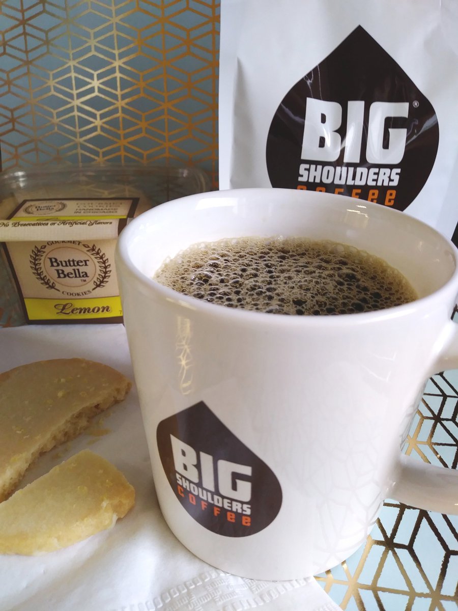 Hi Twitter Northwest side!  Reminding you that you have a free cookie with every coffee purchase.  Our coffee is phenomenal and freshly roasted by @BigShouldersCW.  See you soon!