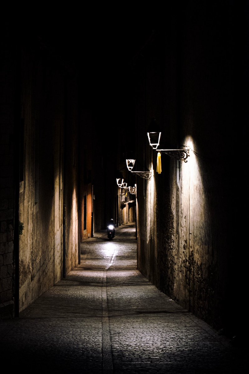 RandWander's tweet image. I am working through pictures that I haven’t posted yet. Hope you enjoy! #Travel #Nightlights #Spain #Girona #Dark #Photography #photographylovers #cobblestreets #Medievel #warmnights #lights #streetphotography