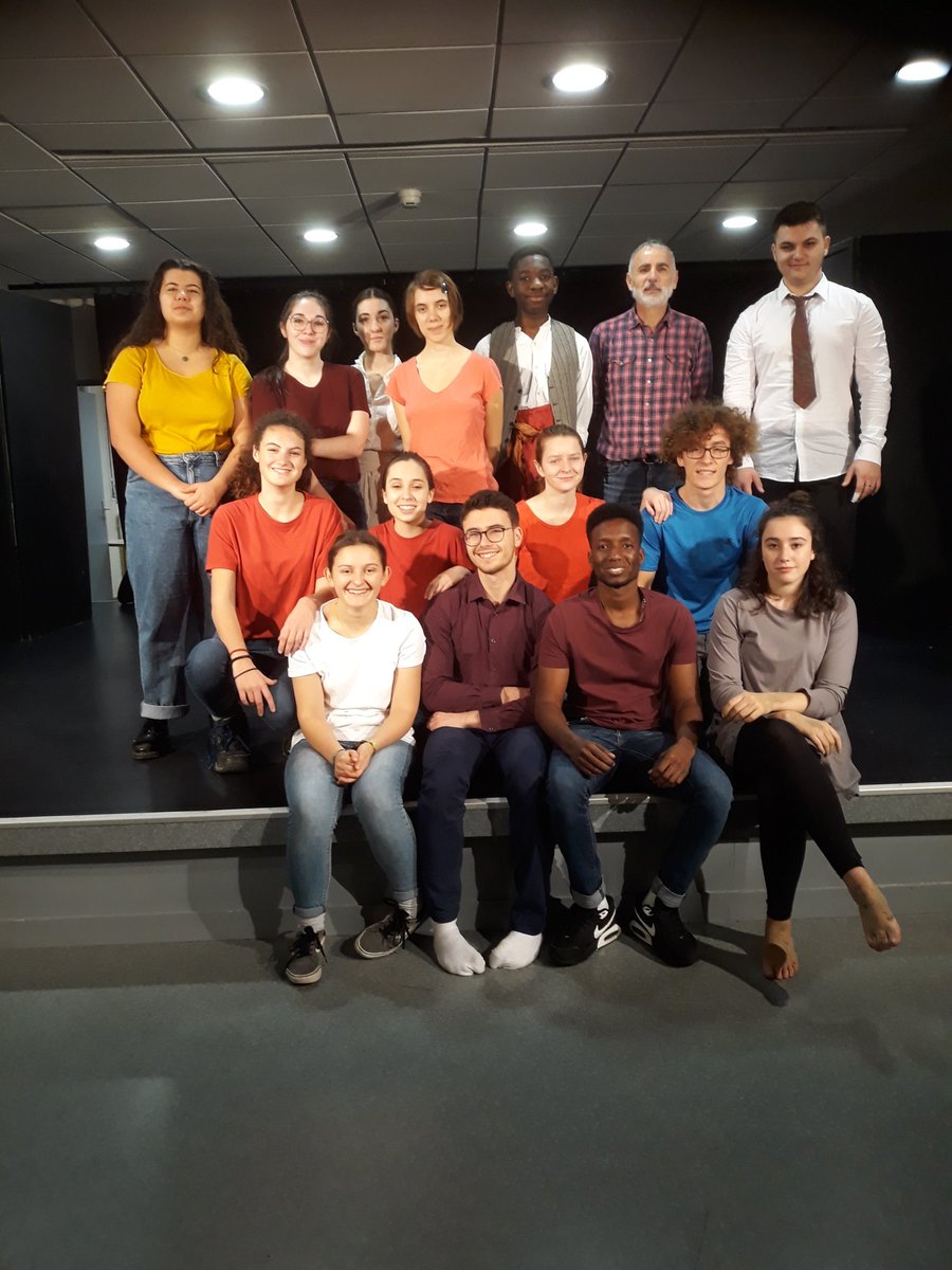 EspaignetAgnes's tweet photo. La troupe au complet ... no stress😫😫 https://t.co/ELbSo8t3pu