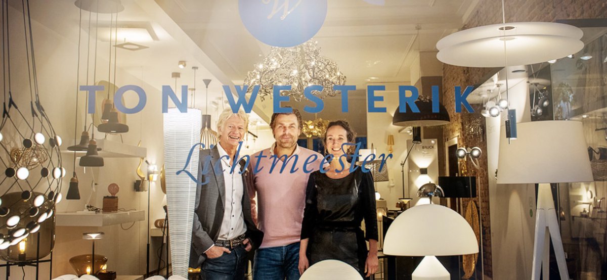 Donkere dagen voor #kerst? Het juiste licht in het #nieuwjaar? Ons team staat klaar met een gratis #lichtadvies of een #lichtplan op maat! Bel, mail of bezoek ons in Zutphen.