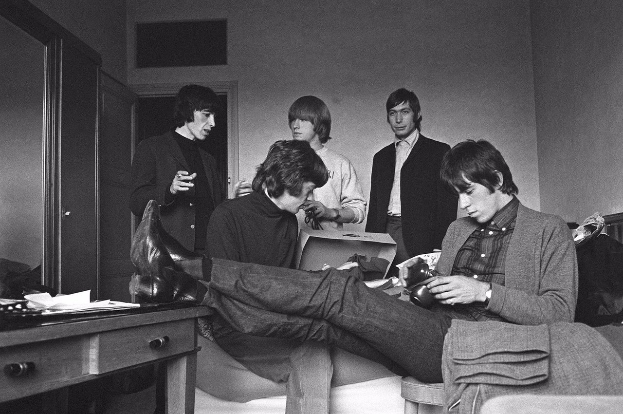 Happy 76th birthday to the great Keith Richards, seen here with early Stones. 