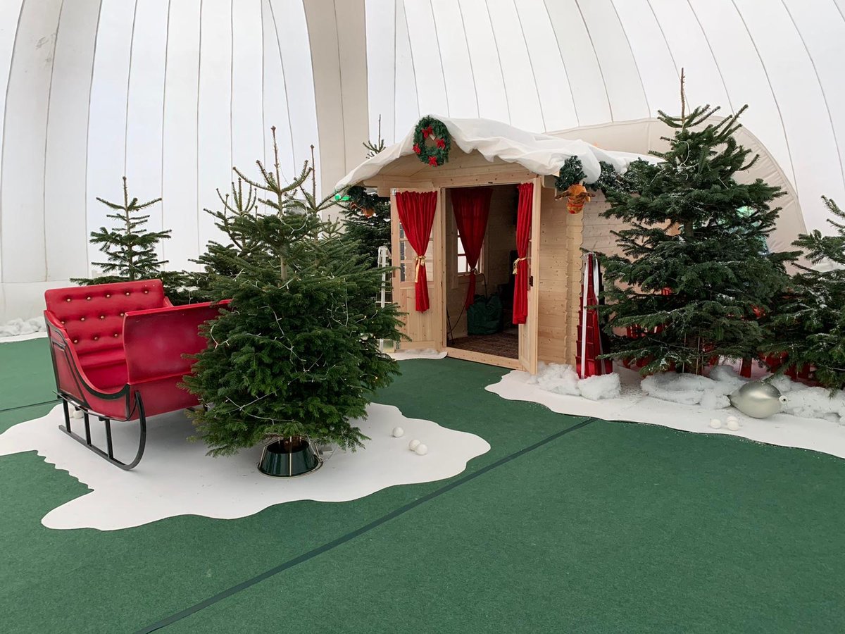 Evolutiondome's tweet photo. Long term hire at @zsllondonzoo The perfect Santa's Grotto...........🎅#InflatableDome #Igloo #InflatableStructures #EventStructures #EventDomes #TemporaryStructures https://t.co/lXk7rBjpcs