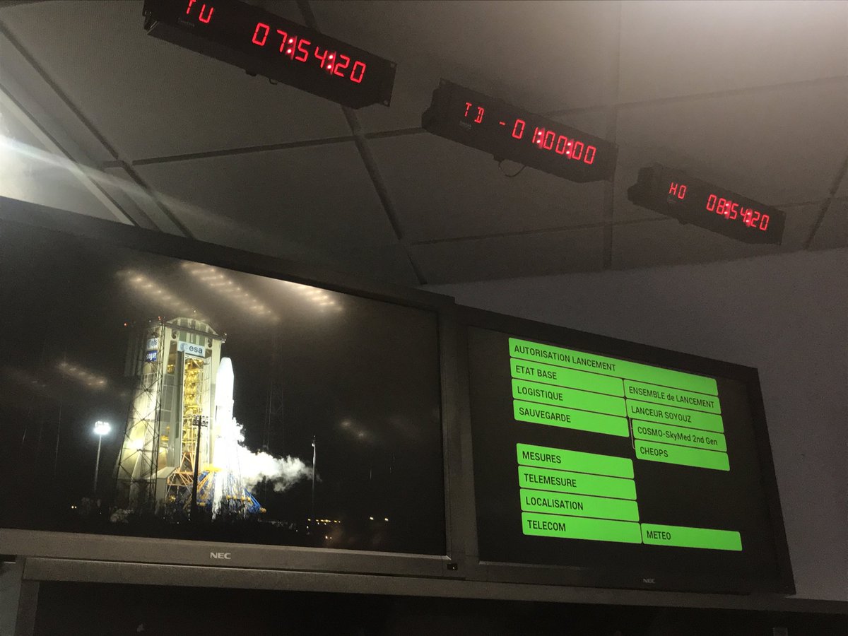 odessib's tweet photo. Une heure exactement avant le lancement 🚀 de 🛰#Cheops, tous les feux sont au vert https://t.co/8jAdBVTUFE @heidi_news @esa_cheops #esa_cheops @esa @esascience @esa_fr @CHspacecenter @esa_sts_daniel @krpoun
@unigenews @unibern @didierqueloz @amarsollier https://t.co/xWPVdCNncg