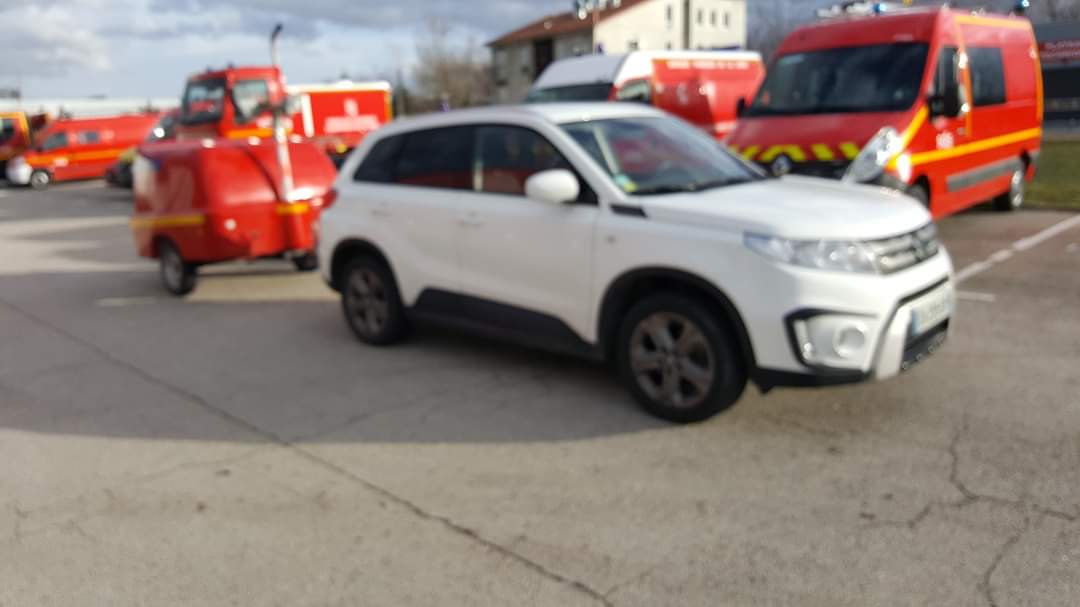 SoulierJonatha1's tweet photo. @sdis42 merci au SDIS 42 pour le don de la remorque a l'adrasec 42 sécurité civile. Future relais de transmission mobile https://t.co/VVkD7mgJvh