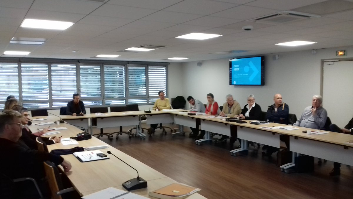 gilsuppa's tweet photo. Temps d'échanges collaboratifs avec les administrateurs de l'@CaissepargneLR réunis en commission Écoute Societaires. Au coeur de la réunion : lettre des societaires, communication d'entreprise, services - satisfaction clients et crédit management @GroupeBPCE @FNCE https://t.co/LMNGzqBn9N