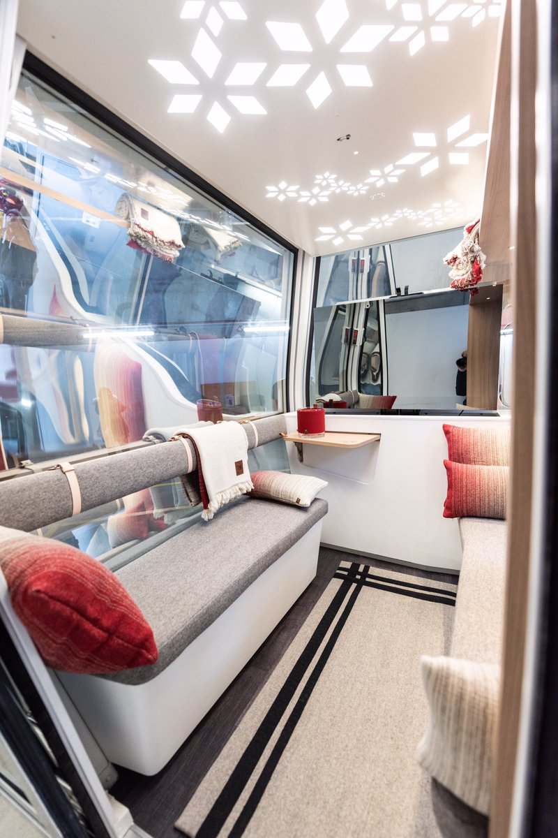 Top_Ski_News's tweet photo. Touche de magie dans les 3 Vallées, pour la 1ere fois une cabine unique proposera bientôt aux passagers privilégiés sur la ligne Le Praz @courchevel un moment inoubliable, en accès privatisé dans un écrin merveilleux
Copyright 📸POMA
@3Vallees_france @POMA_ropeways #S3V #Arpin https://t.co/j0BCXNNnBg