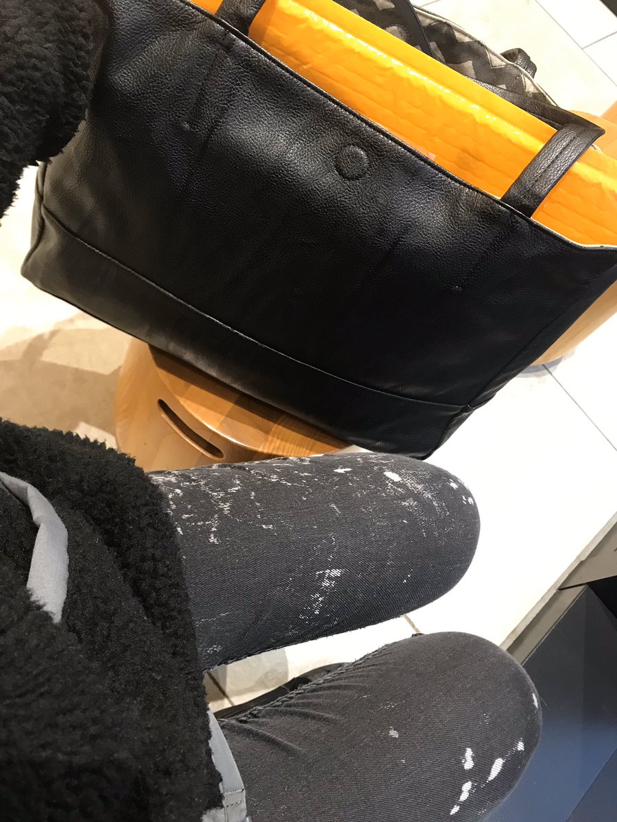 fwm0126's tweet photo. @sy84_sj95_ ありがとうございます。服装写真の通りとなります。お待ちしております。 https://t.co/3JrCv9ablV