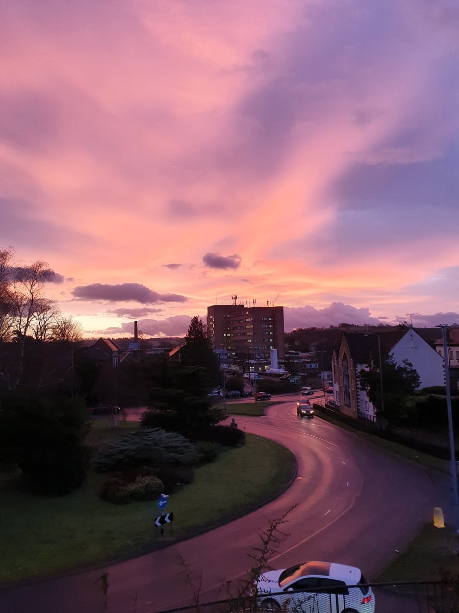 Incredible view from Blueloop house this morning #Yeovil #Sunrise