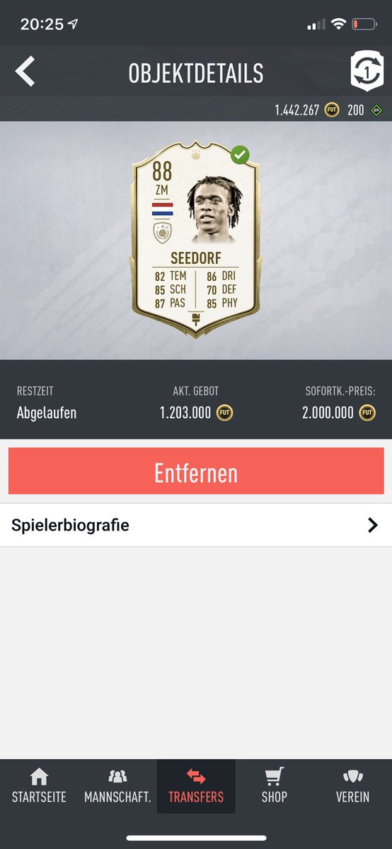 DerMika1's tweet photo. @ultimatefifa I can recommend Seedorf. https://t.co/Uw7fdK1dH7