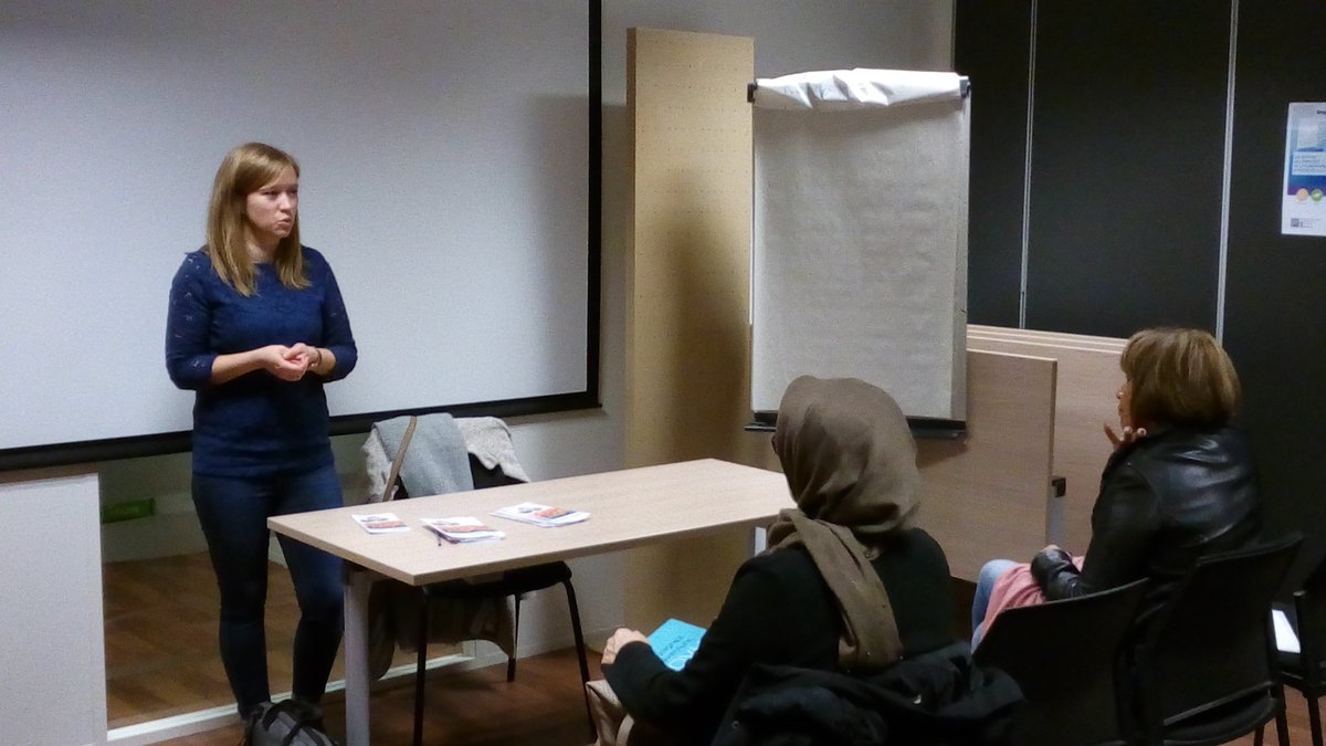 Ce matin au Pôle emploi d'Haubourdin, 2ème édition des matinées de Sensibilisation et Recrutement pour développer l'emploi dans les métiers des Services à la personne, avec la SEWEP, Asah'dom et Axeo #mixité #servicesàlapersonne <a href="/fablelong/">Fabienne Lelong</a> <a href="/SophieLempreux/">Sophie Lempreux</a> <a href="/RIFFARDCAROLINE/">RIFFARD CAROLINE</a>