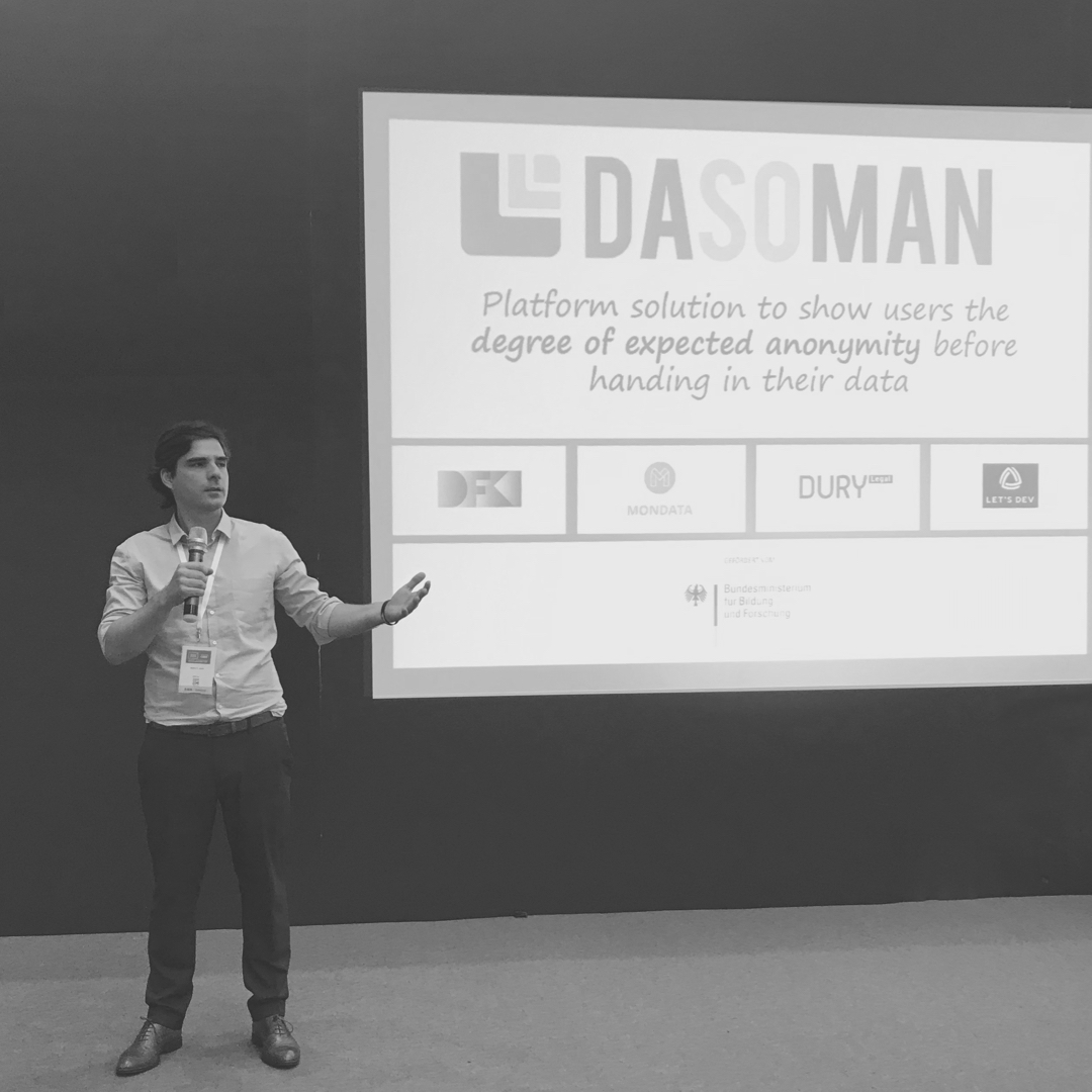 Das mit dem Deutschen Forschungszentrum für Künstliche Intelligenz <a href="/DFKI/">DFKI</a>, <a href="/DURYLEGAL/">DURY LEGAL Rechtsanwälte</a> und Mondata  entwickelte Forschungsprojekt DaSoMan wurde auf der Fachmesse „Internet+ Expo“ für digitale Wirtschaft vorgestellt.

Infos über DaSoMan in unserem Blog:💻 letsdev.de/blog