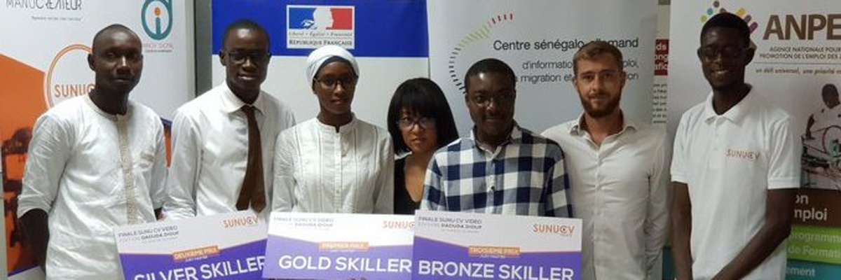 Manucreateur's tweet photo. #top4for2019
1 Signature convention de partenariat @innov_digital & @Manucreateur
2 Lancement de @sunucvideo : la première plateforme de CV VIDEO au #Senegal
3 Organisation du jury Master au centre Sénégalo-Allemand
4 @Manucreateur partenaire du @DkrDigitalShow #DDS4 https://t.co/vwYJikgYIW