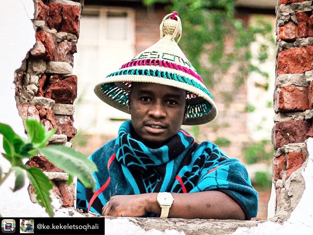 visitlesotho's tweet photo. Repost from @ke.kekeletsoqhali using @RepostRegramApp - Fam Julia😂❤️🇱🇸 @visitlesotho ❤️
#madeinmyimage #mosotho #sesothoFashioning #sothoblanket #lephuthing #lesotho #sesotho https://t.co/c9y2nyAGBV