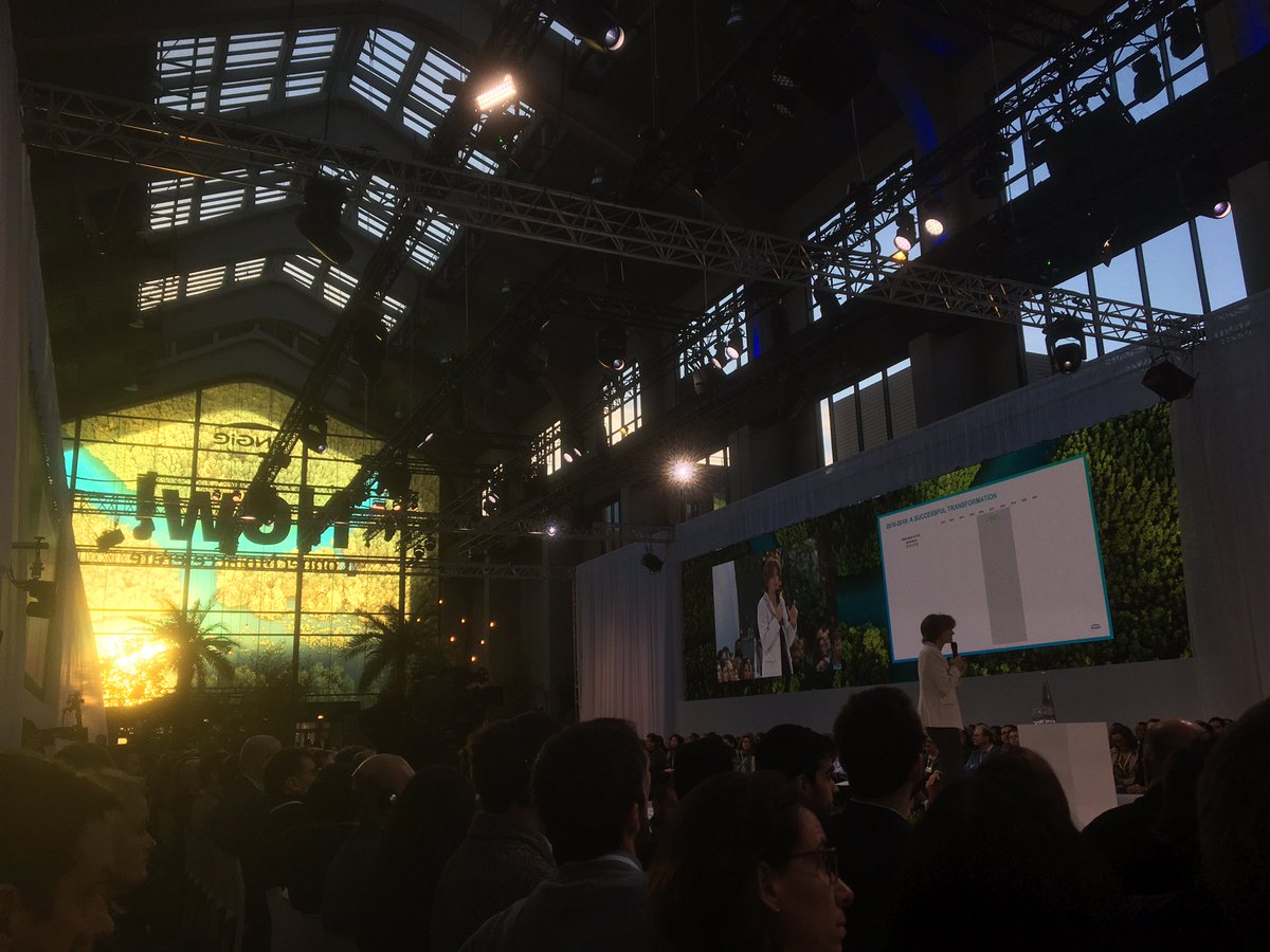 Results are impressive. 50% CO2 saving since 2016. Sun is shining, now Accelerate! Who’s joining? #ActwithENGIE #zerocarbontransition <a href="/isabelle_kocher/">Isabelle Kocher</a> <a href="/ENGIEgroup/">ENGIE</a> #MerryChristmas