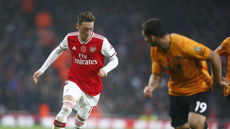 AJEnglish's tweet image. Mike Pompeo backs Arsenal footballer Mesut Ozil; condemns China's rights abuses aje.io/wutah