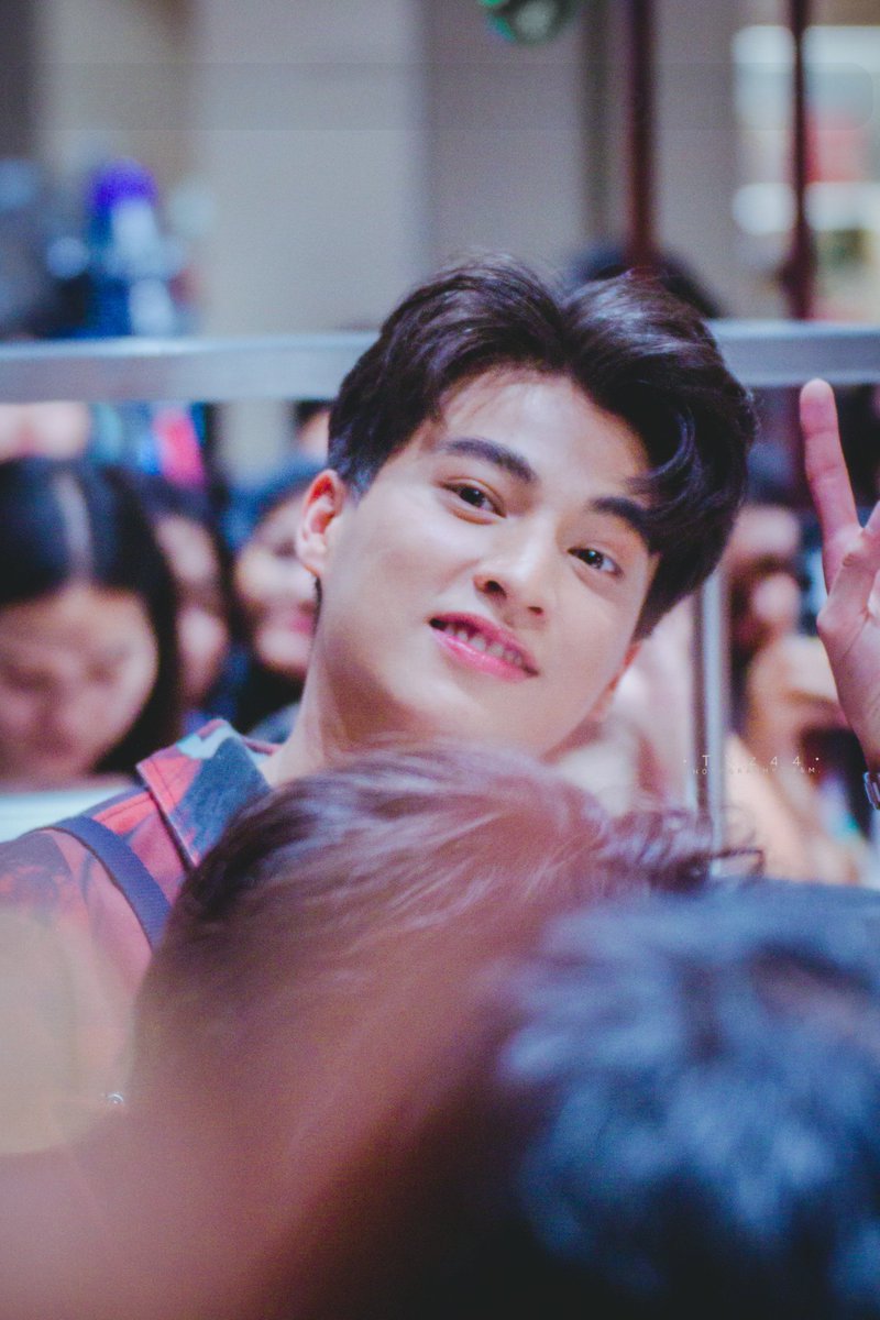 TXz44's tweet photo. 📅 11 Dec 19
❤รูปเยอะทยอยลงตามความคิดถึง 🥰 
คิดถึงทุกวันลงทุกวัน 🤭🤭
#GulfKanawut 
#ลูกบอลของคุณบิ๊กกลัฟ
#centralwOrldxMewGulf 
🍧🍧📍Central world
Living House Zone (Wanjai Cafe) https://t.co/18aIDdscqb