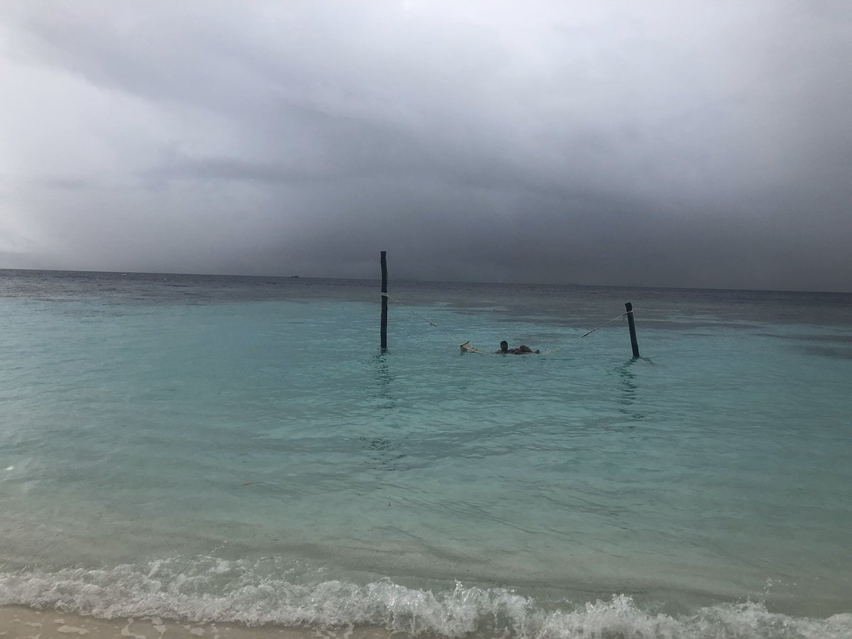 Who would not want to be on this swing right in the sea #bluewater #bandosmaldives #heaven
