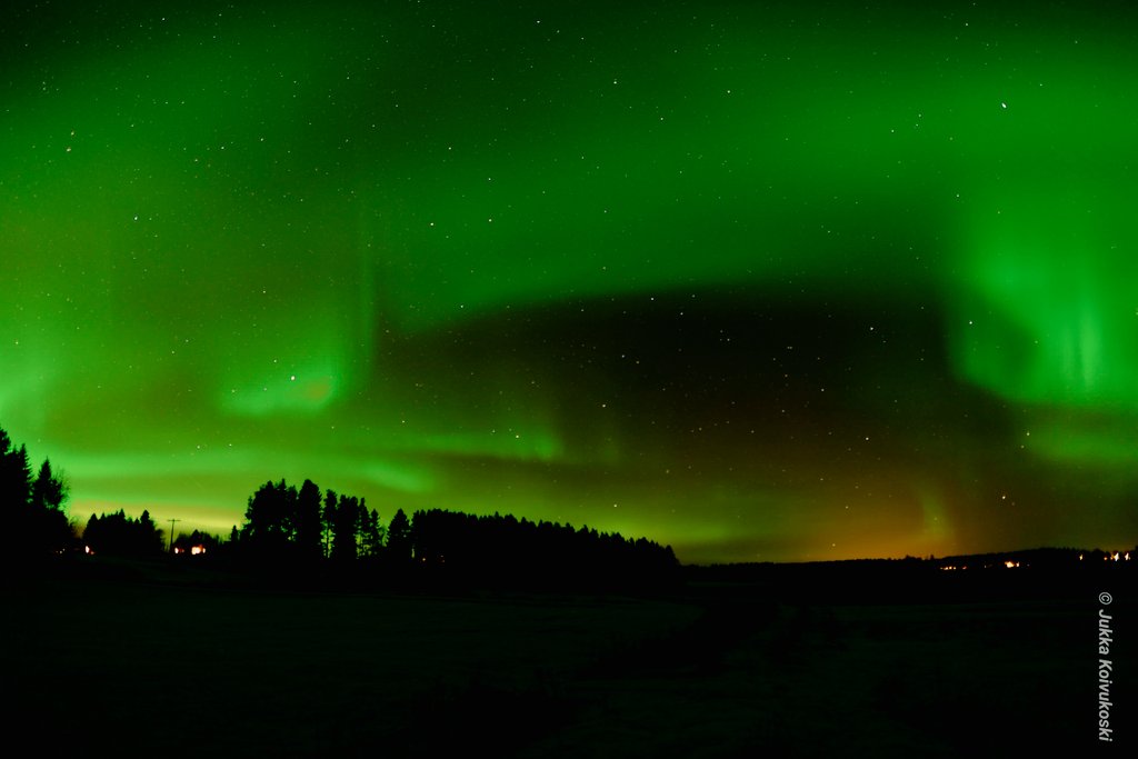 BestWaypoint's tweet image. Northern lights