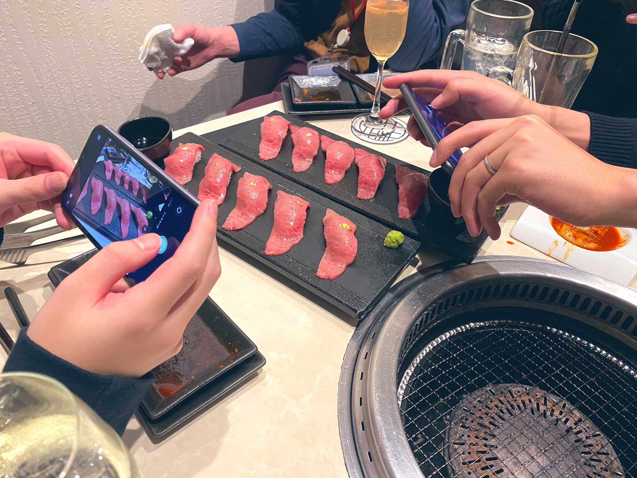ぺいんと 日常組 肉寿司に大興奮 ぺいんと 日常組 肉寿司に大興奮