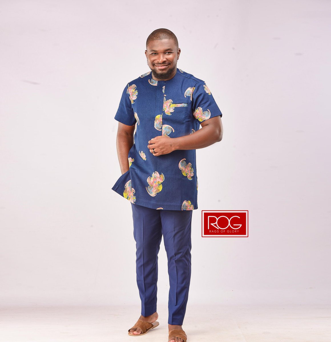 ragsofglory's tweet photo. Day party β
Garden wedding β
Barbeque β
Weekend fitβ
Style it up anyway you want
βββββ
ToΒ order / enquiries: +233 558 185 816/ +233 573 166 244 call / whatsapp
#yearofreturn #Ragsofglory #lifestyle #blackmenwithstyle #fashion #mensfashion #dapperman #dressshirts https://t.co/rGQNWjusBn
