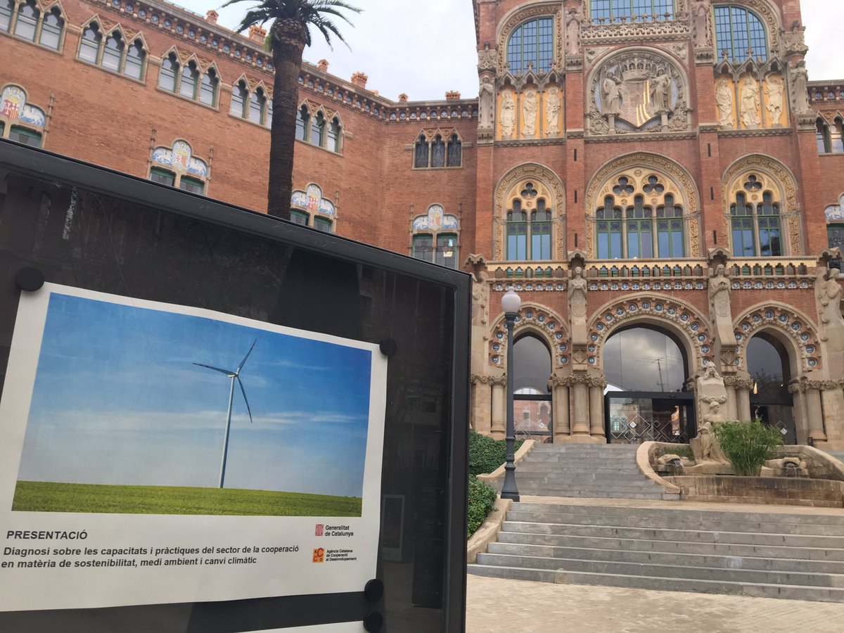 ManelvBcn's tweet photo. Presentem a @santpaubcn per iniciativa de @cooperaciocat el diagnostic i estrategies de sostenibilitat ambiental en programes de cooperacio internacional @exteriorscat @territoricat @Lafede_cat @CoordiONGD @CoordONGs @CoordONGDLleida @Lavola1981 @catsostenible https://t.co/U6B4yXRVPp