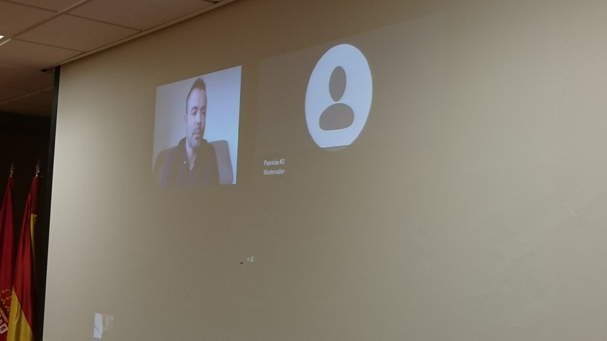 La innovación educativa y las mejoras en la educación comienzan cuidando las relaciones entre familia y escuela. Empecemos la casa por los cimientos, no por el tejado. 
<a href="/OscarG_1978/">Oscar González</a> en #educalabucam 
<a href="/UCAM/">UCAM Universidad</a> <a href="/UCAMeducacion/">UCAM Educación</a>