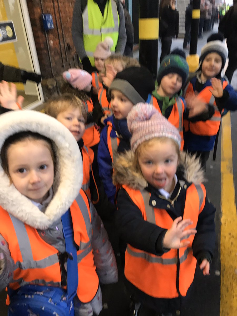 SummerhillL31's tweet photo. Excited to be on our way to the @EpsteinTheatre via @merseyrail https://t.co/1PUKdHWf7C