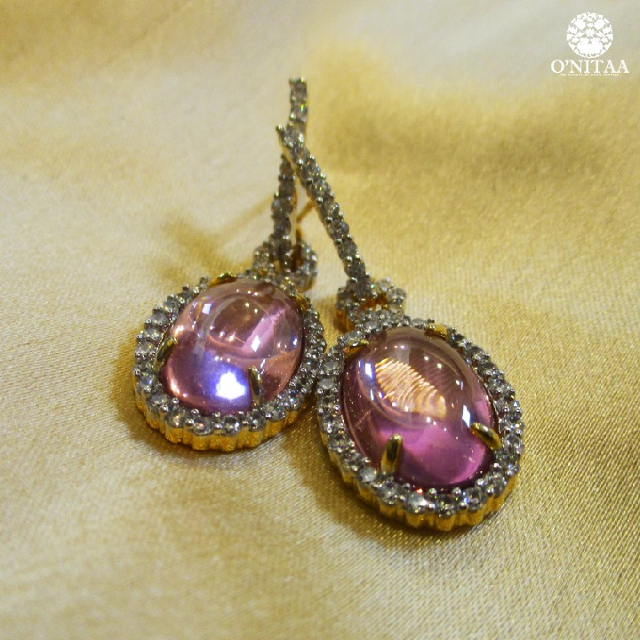 OnitaaLondon's tweet photo. Add a zesty twist to your Christmas style with this mauve earring! Join us for the BIG #ChristmasSale
Price ranges from £35/- to £ 75/-
Available at our store or visit website: https://t.co/sQ4ZH9GxSA
Call Us: +44(0)7807751166 or 020 36895927
#ChristmasSeason #earringscollection https://t.co/JhHuwRd1gl