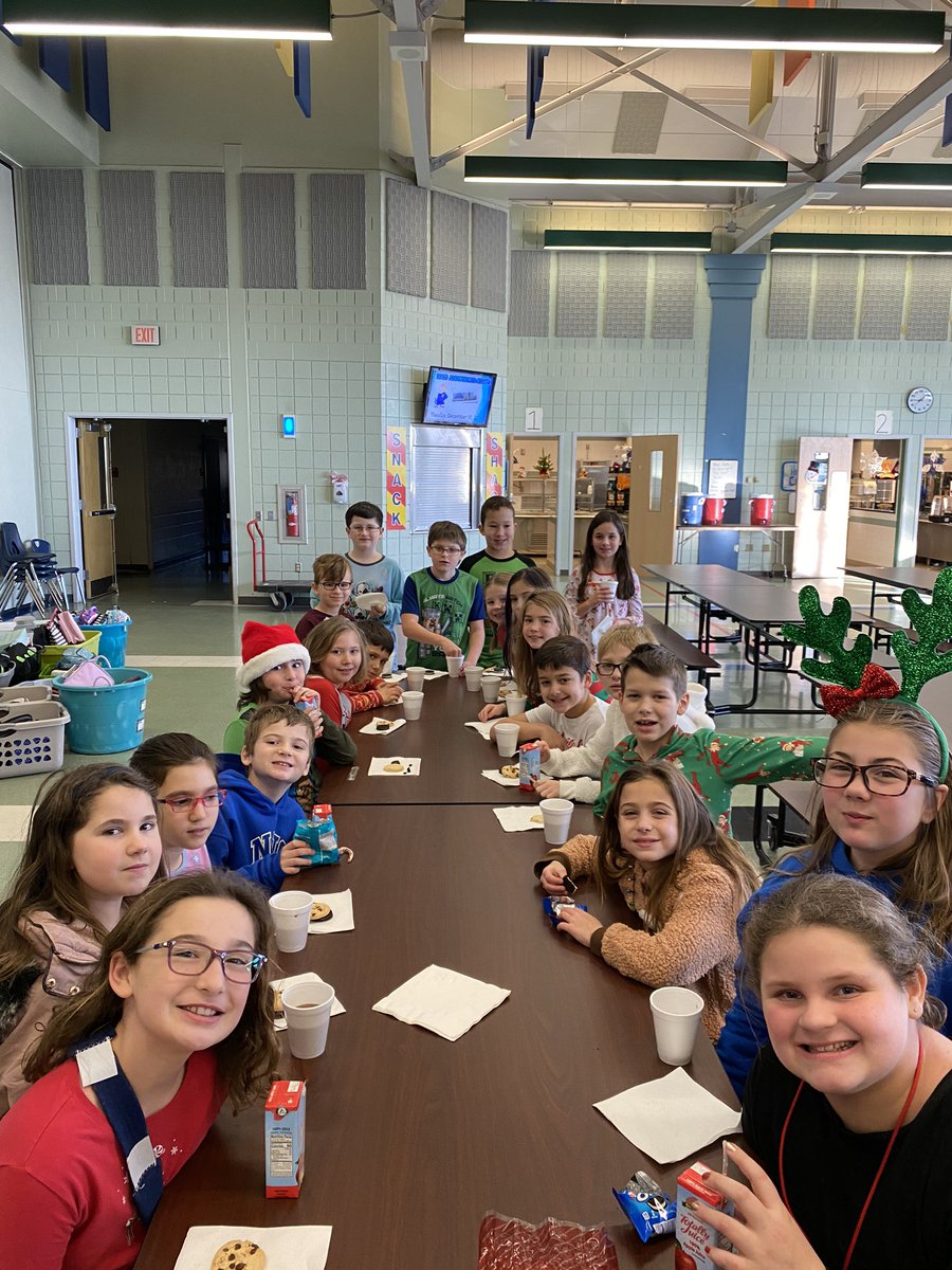 MissRabeh's tweet photo. Happy Holidays from Miss Rabeh’s class! https://t.co/pz9abkWMvX