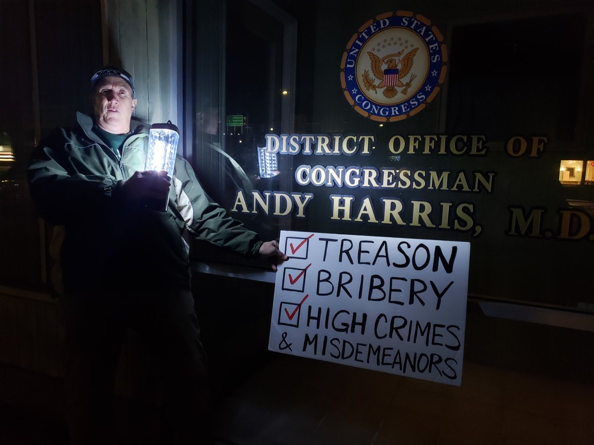 CrystalDelegate's tweet image. #NobodyIsAboveTheLaw