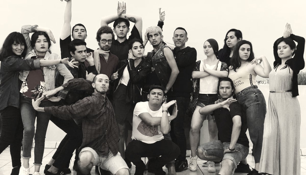 ka_volta's tweet photo. #QuéTantoHicimosEnKaVolta en ENERO, @RobsMx escribió para  #KaVoltaLGBTQ 🌈 “Miguel y César, la libertad de ser al bailar vogue”, una nota sobre los #balls #voguin y sobre una cultura que ha revivido en #Guadalajara

✨👉 https://t.co/80mVccEe8G https://t.co/dezURCqcRy