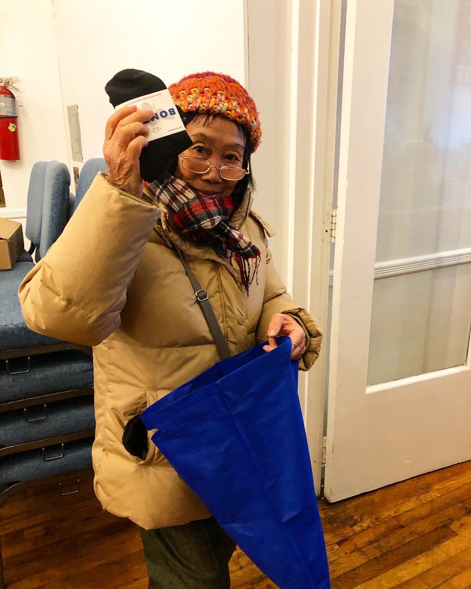 uocnyc's tweet photo. Thanks to our friends at #Derris for their donation of hygiene kits for our guests! From @BOMBAS socks to deodorant to a toothbrush — they made this Wednesday a little more special for dozens of people! #dignityliveshere https://t.co/eSRd67emZ4